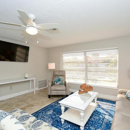 Canal 311 - Right In Siesta Key Village! Sarasota Bagian luar foto