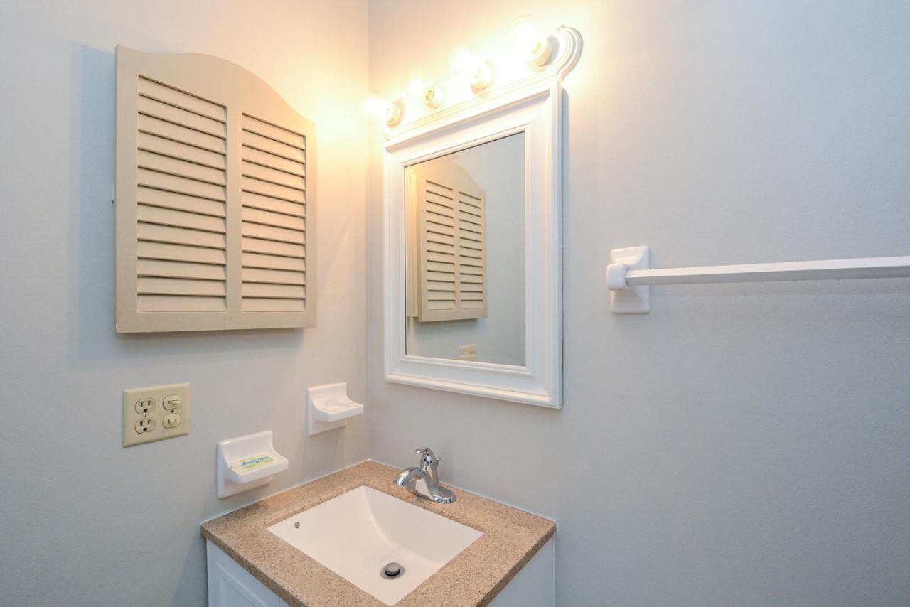 Canal 311 - Right In Siesta Key Village! Sarasota Bagian luar foto