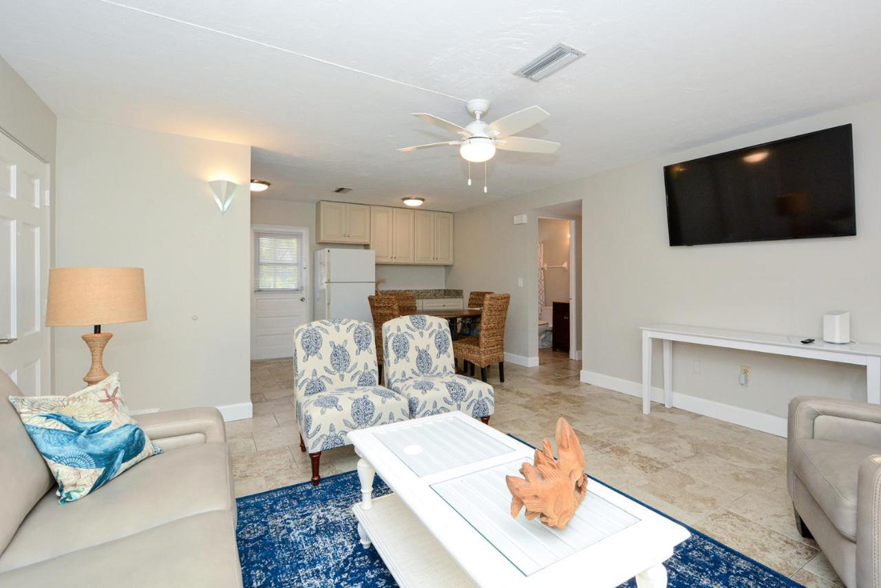 Canal 311 - Right In Siesta Key Village! Sarasota Bagian luar foto